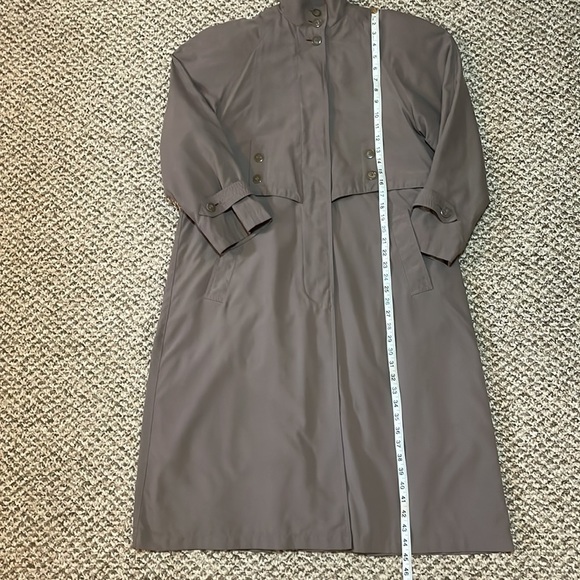 Vintage Jacqueline Ferrar Trench Coat with Wool Blend Button Out Liner - Taupe - Picture 8 of 16